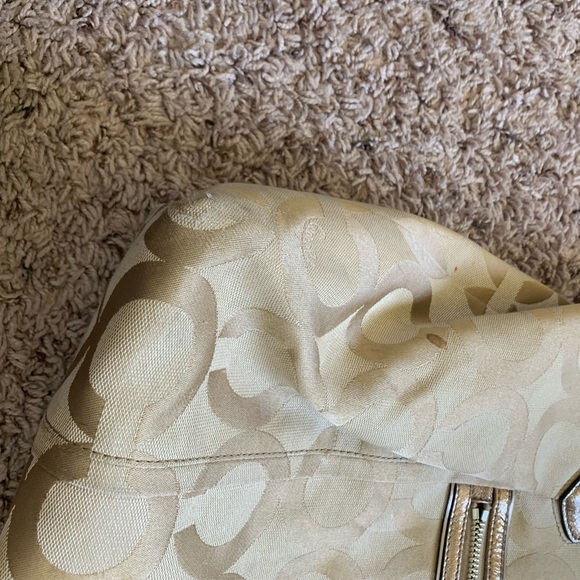 Coach Bag (authentic) *rare* GOLD color - Picture 8 of 13